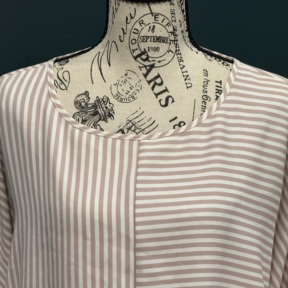 ✨ Express Taupe Striped Dolman Blouse Keyhole Back ✨ - Picture 2 of 8